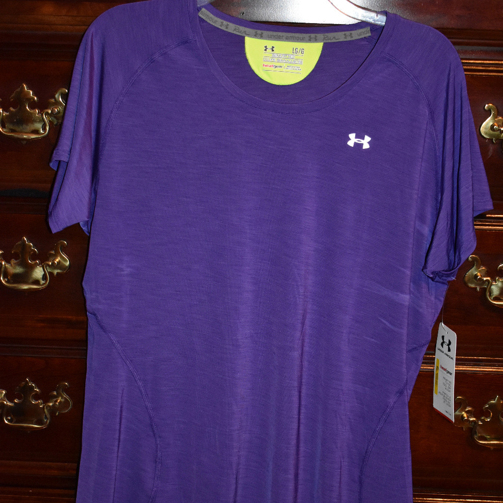 Under Armour Heat Gear Top, Size Large, NWT